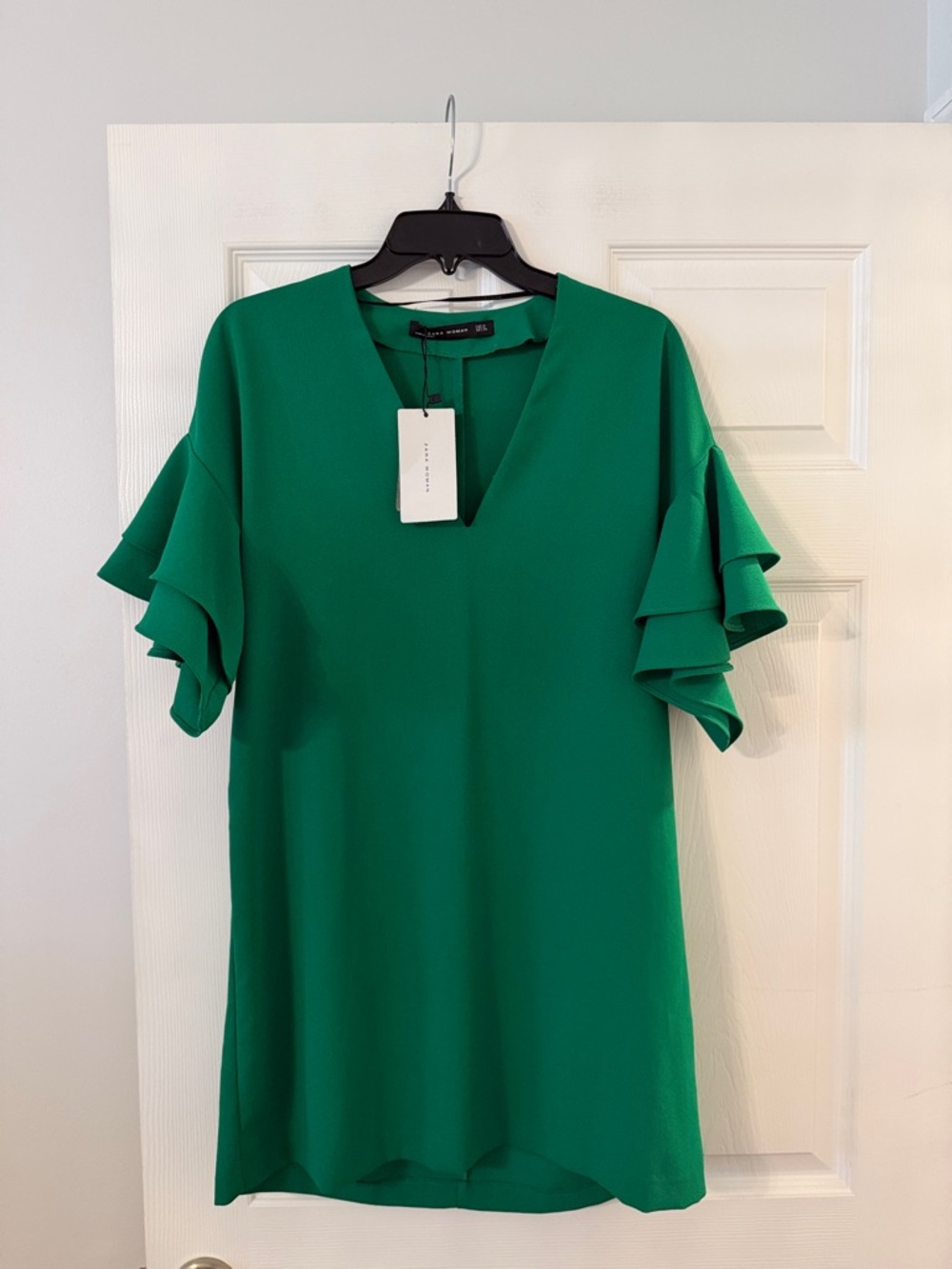 Zara Emerald Green Ruffle Sleeve Mini Dress size M length 33” bust 34” brand new